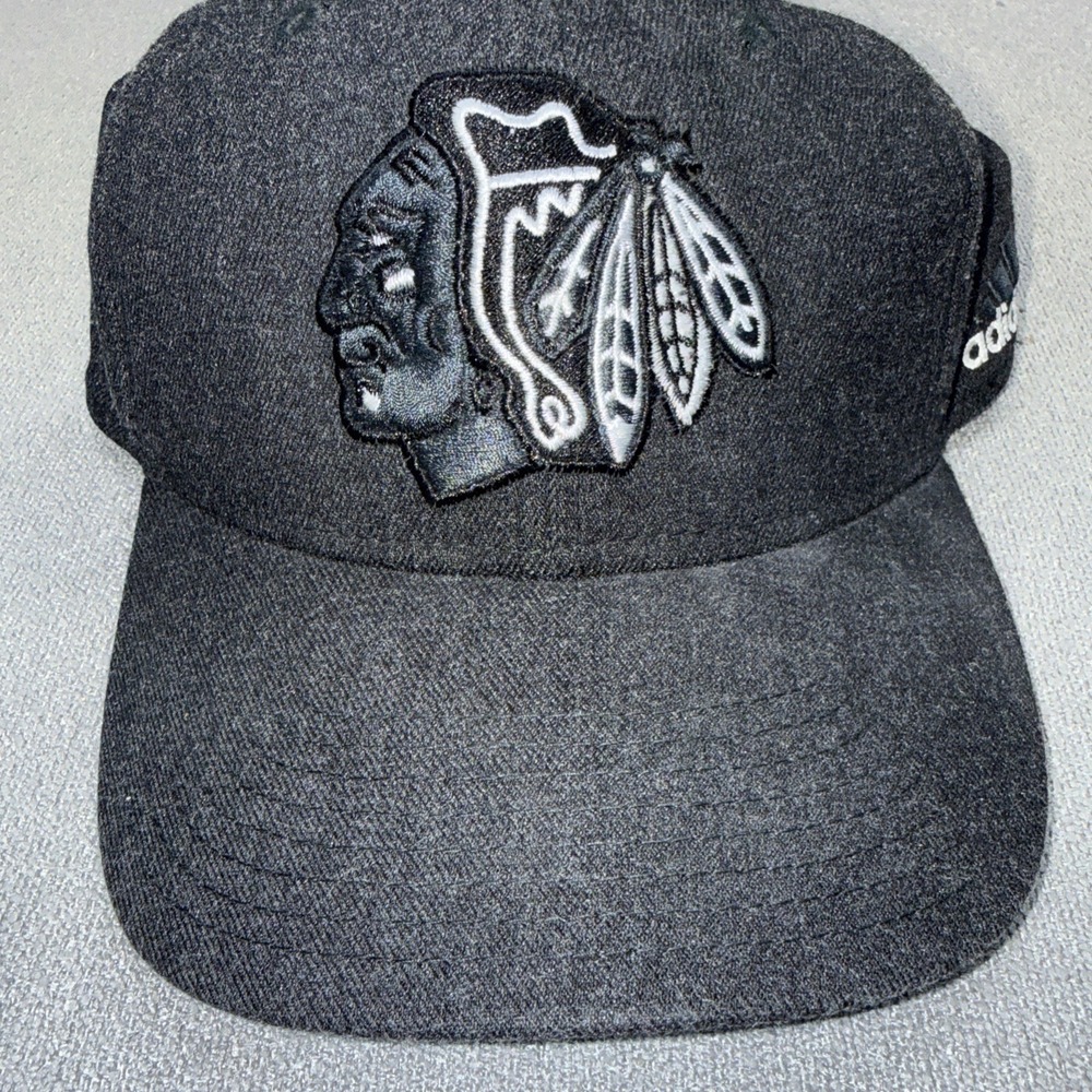 adidas Chicago Blackhawks NHL Team Authentic Pro Flex Fit Hat/Cap S/M